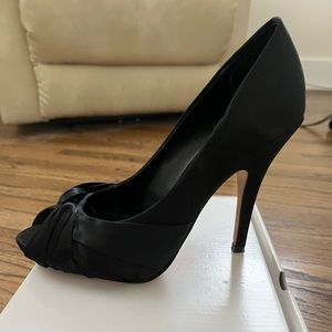 Aldo black satin heel